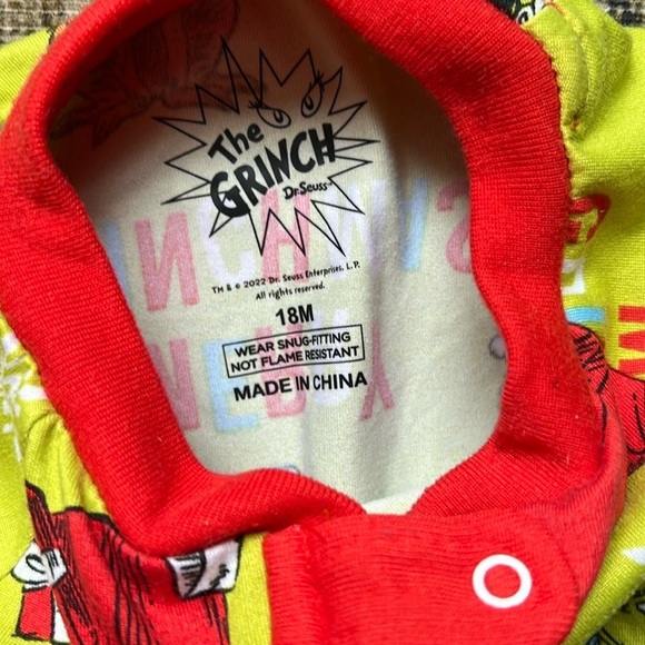 The Grinch One Piece Pajama size 18 months - Picture 3 of 4
